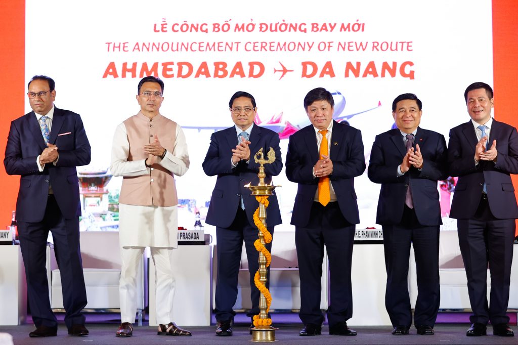 Vietjet Celebrates 200 Millionth Passenger and Announces Da Nang – Ahmedabad Route Vietjet Celebrates 200 Millionth Passenger and Announces Da Nang – Ahmedabad Route - Alvinology