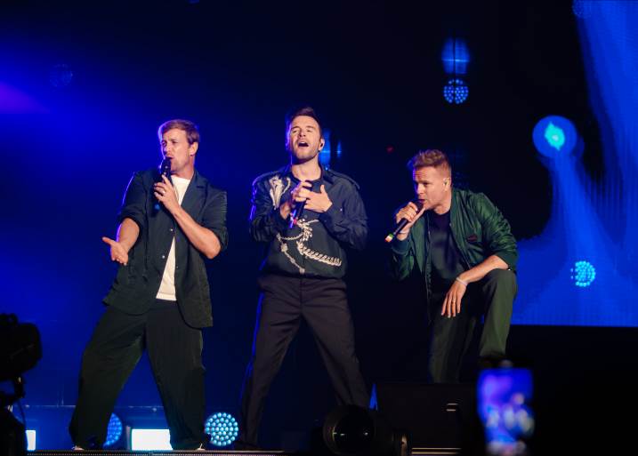 Westlife Lights Up the Stage at Resorts World Sentosa with a Show-Stopping Performance - Alvinology
