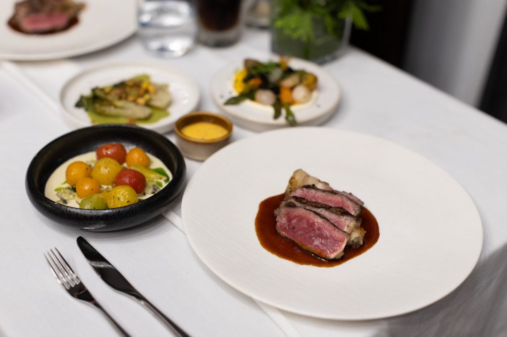 [Review] Spain’s Coveted Rubia Gallega Beef Debuts in Singapore, Featured In UNA's New Menu - Alvinology