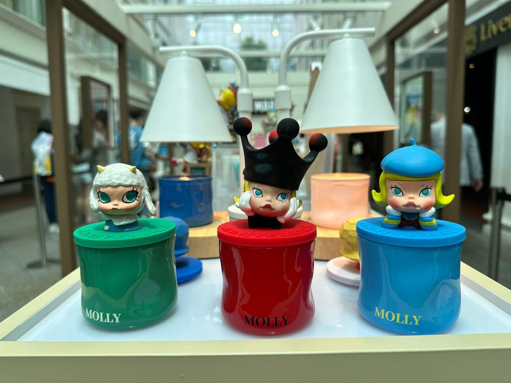 Celebrate POP MART's Molly's First Anniversary in Singapore At Dedicated Molly Pop-up Store in Bugis Junction Celebrate POP MART's Molly's First Anniversary in Singapore At Dedicated Molly Pop-up Store in Bugis Junction - Alvinology