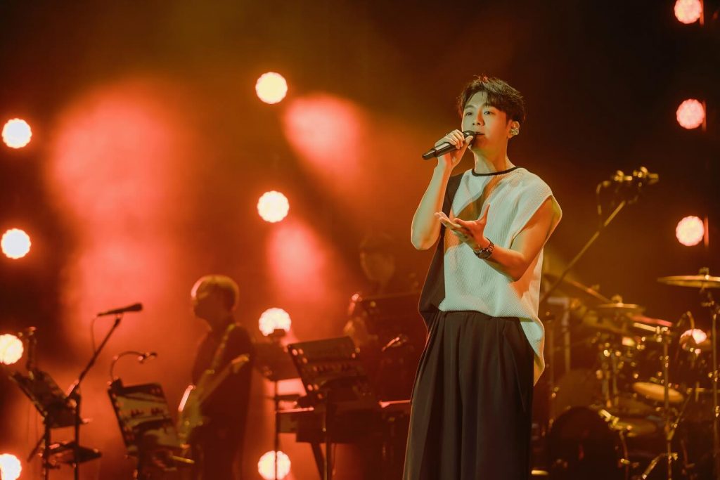 Mandopop Magic: Ella Chen and WeiBird Light Up Resorts World Sentosa with Unforgettable Powerhouse LIVE Concert - Alvinology
