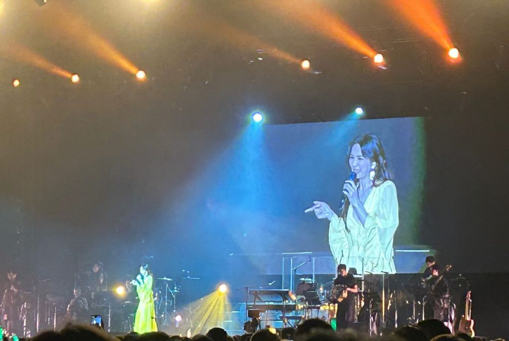 Mandopop Magic: Ella Chen and WeiBird Light Up Resorts World Sentosa with Unforgettable Powerhouse LIVE Concert - Alvinology