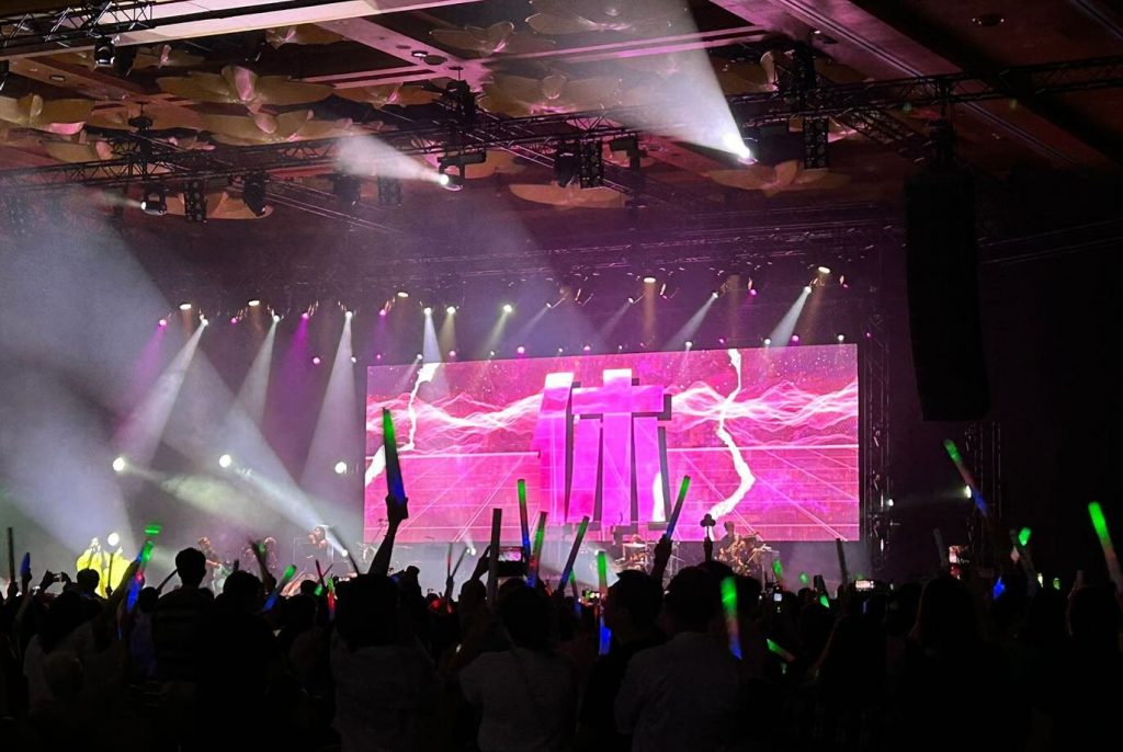 Mandopop Magic: Ella Chen and WeiBird Light Up Resorts World Sentosa with Unforgettable Powerhouse LIVE Concert - Alvinology