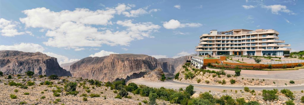 Hotel Indigo Jabal Akhdar Resort & Spa Opens in Oman’s Scenic Mountains - Alvinology