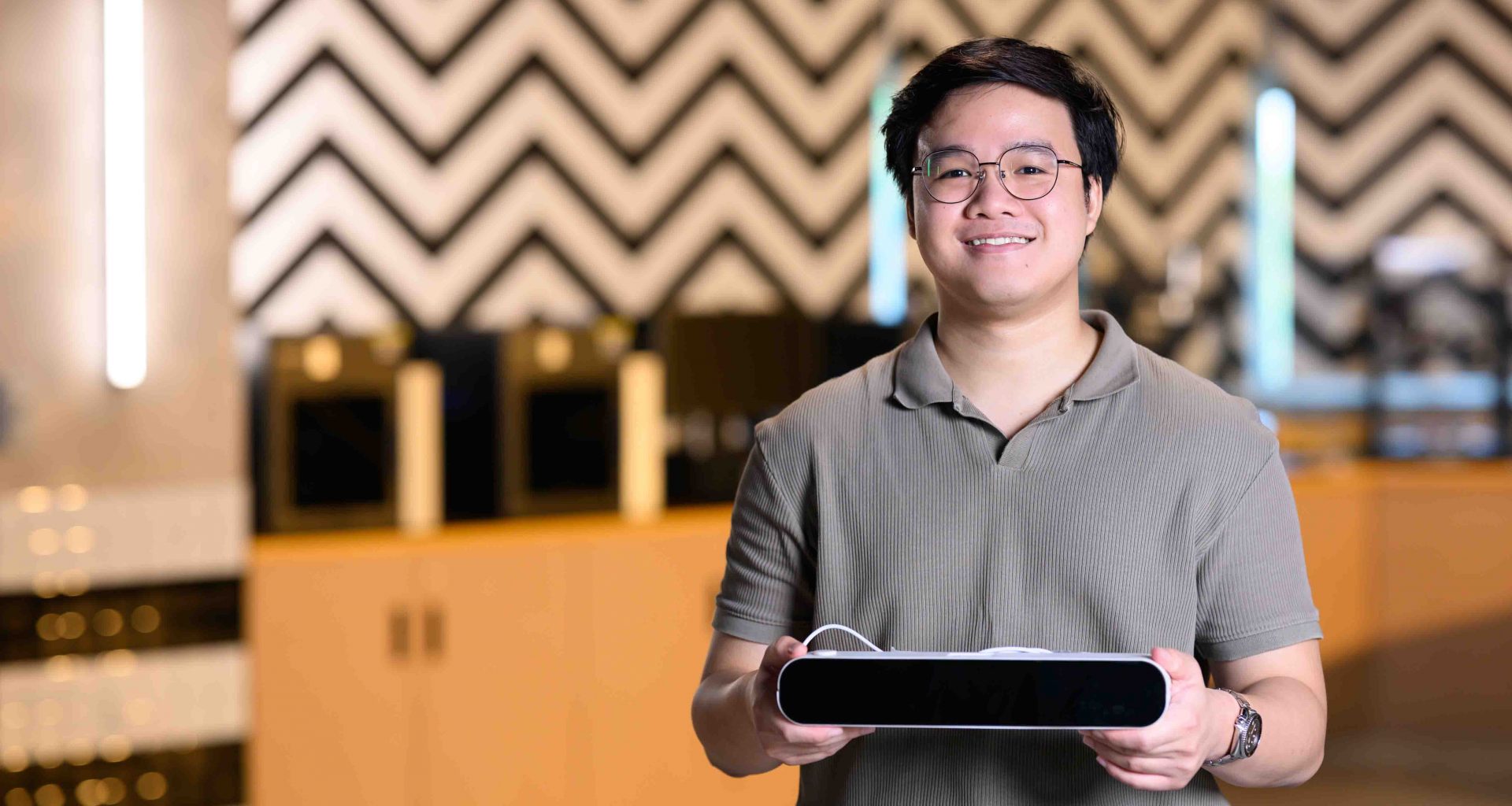 NUS Graduate Wins James Dyson Award with Innovative Tool to Enhance Mammogram Comfort - Alvinology