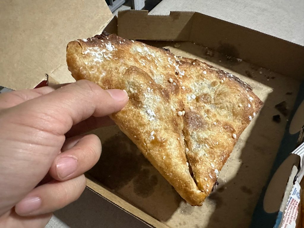 [Review] Domino’s Pizza Singapore Unveils New World Cheese Pizza and Blueberry Pizza Fold - Alvinology