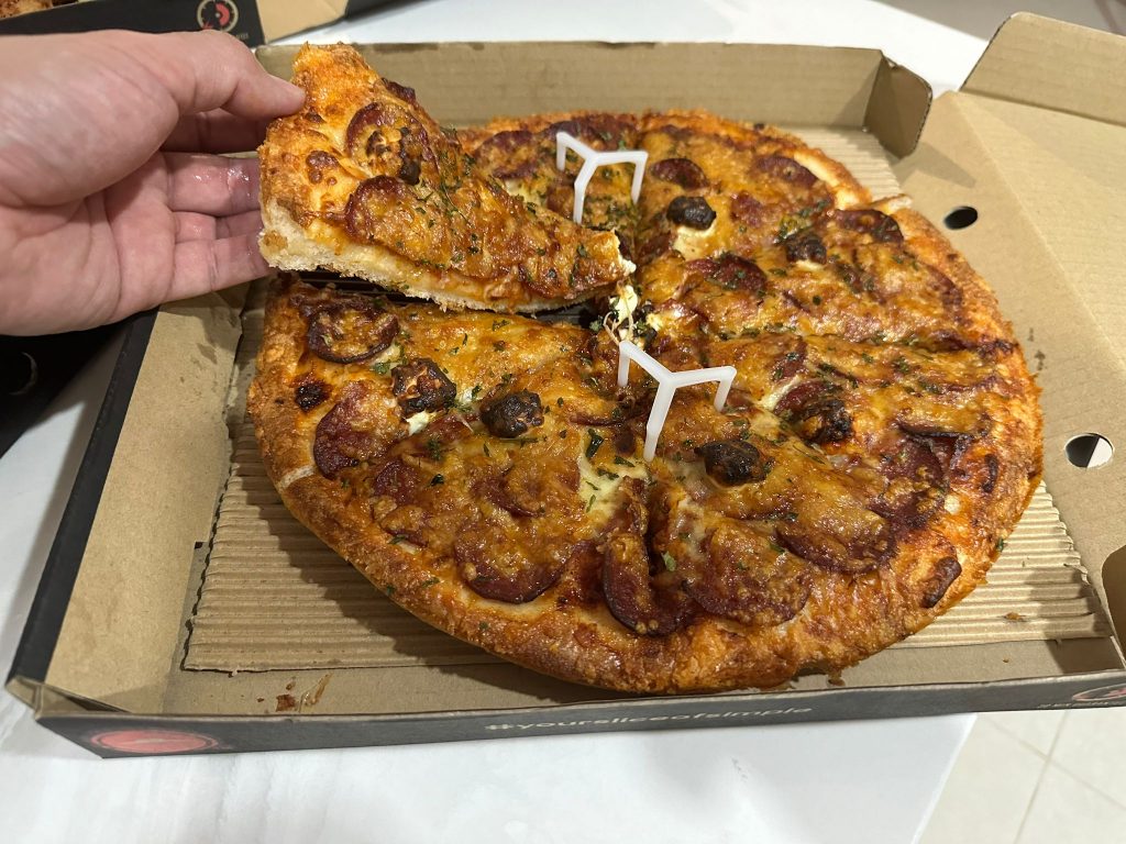 Pizza Hut Singapore Launches Limited Time Cheesy 7 Beef Pepperoni and Chicken Supreme Pizzas - Alvinology