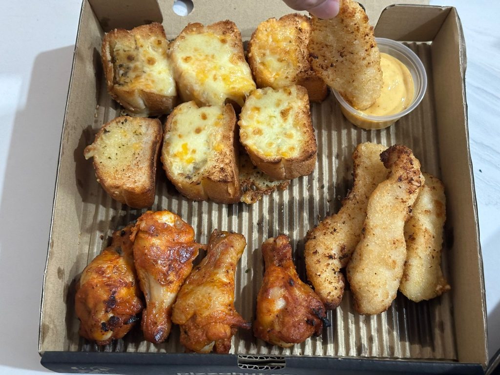 Pizza Hut Singapore Launches Limited Time Cheesy 7 Beef Pepperoni and Chicken Supreme Pizzas - Alvinology