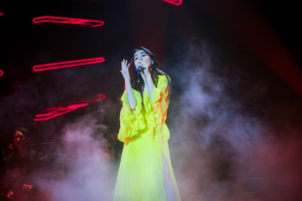 Mandopop Magic: Ella Chen and WeiBird Light Up Resorts World Sentosa with Unforgettable Powerhouse LIVE Concert - Alvinology