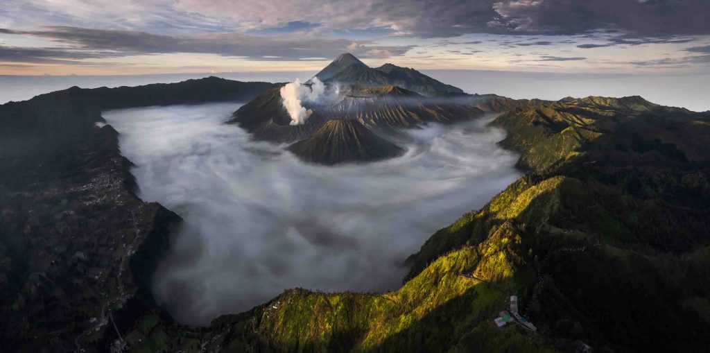 Theatrical Image of Mount Bromo Crowned Southeast Asia's Open Photographer of the Year - Alvinology