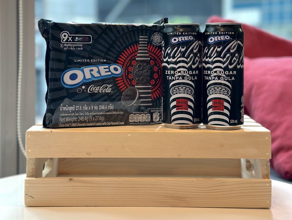 [Review] Coca-Cola x OREO: OREO Coca-Cola Sandwich Cookie and Coca-Cola OREO Zero Sugar Limited Edition - Alvinology