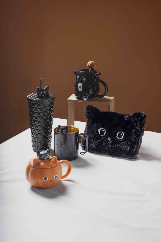 Starbucks Brings Back Fall Favorites and Debuts a New Lennard Yeong Collaboration - Alvinology