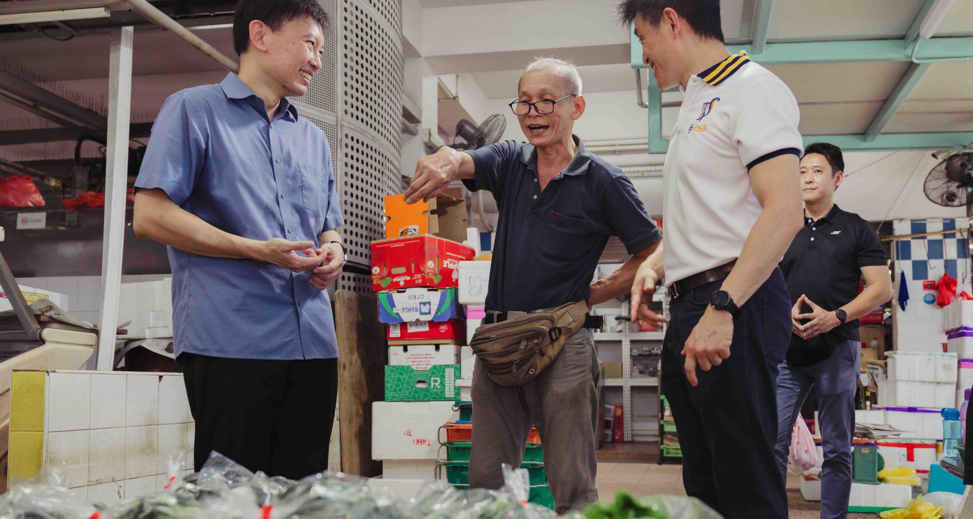 Helping Your Aging Parents: Tips on Choosing the Right Care Service - Alvinology