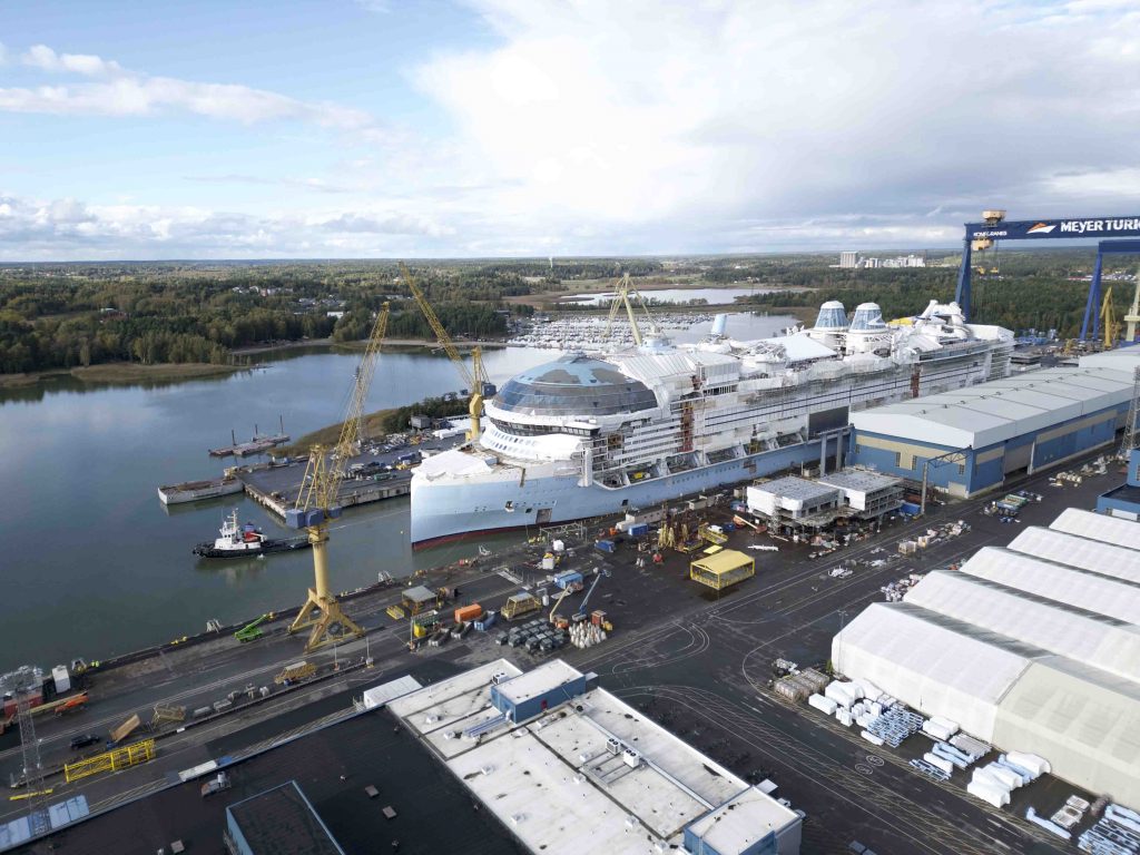 Royal Caribbean's New Star of the Seas Makes Its Grand Entrance, Floating for the First Time - Alvinology