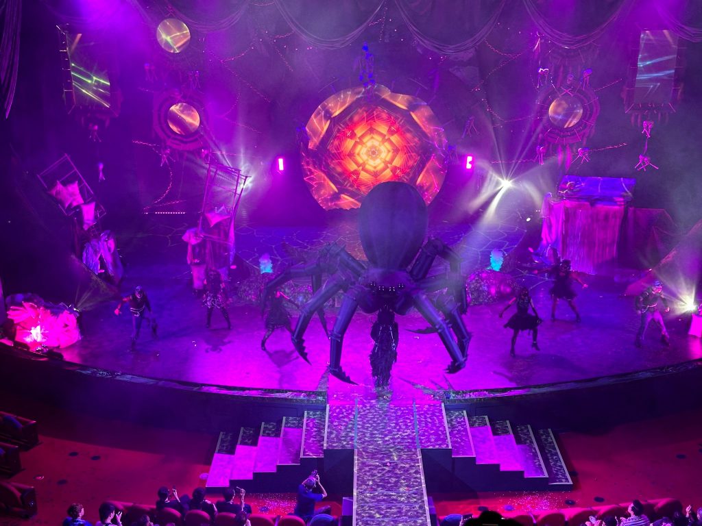 [Review] Team Wang Design's Under the Castle Haunted House and More Spooky Highlights from Resorts World Sentosa's Universal Studios Singapore Halloween Horror Nights 12 - Alvinology