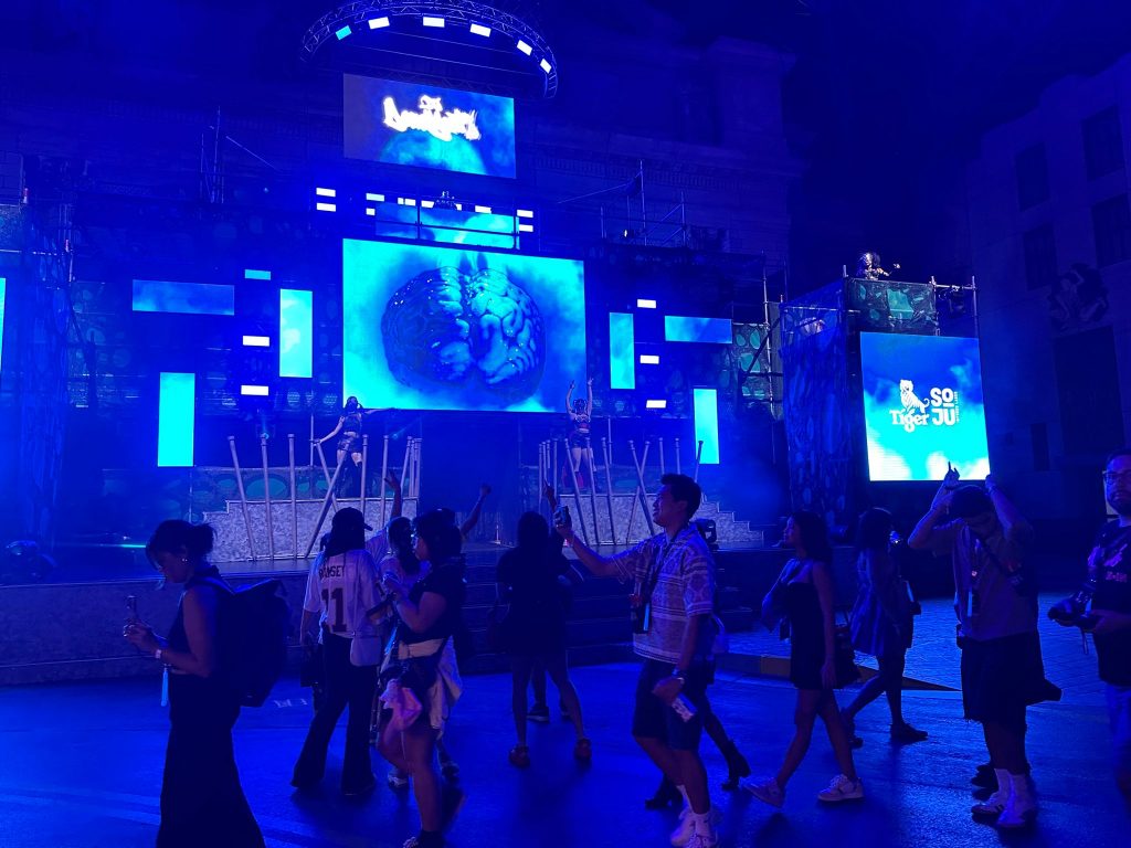 [Review] Team Wang Design's Under the Castle Haunted House and More Spooky Highlights from Resorts World Sentosa's Universal Studios Singapore Halloween Horror Nights 12 - Alvinology