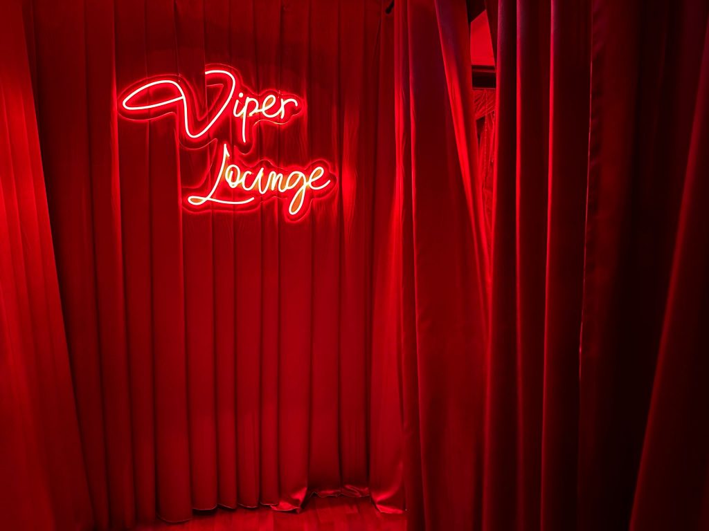 [Review] Team Wang Design's Under the Castle Haunted House and More Spooky Highlights from Resorts World Sentosa's Universal Studios Singapore Halloween Horror Nights 12 - Alvinology