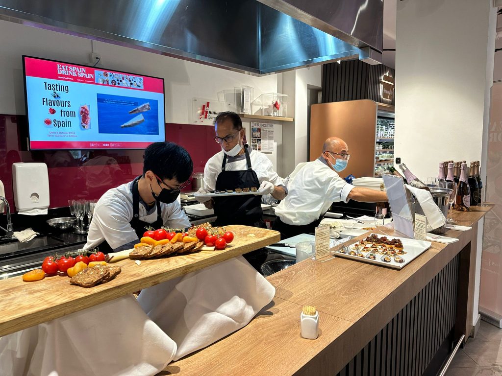 Eat Spain Drink Spain 2024 Event Highlights: Celebrate and Enjoy Spanish Culinary Delights in Singapore from 21 Sep to 15 Oct Eat Spain Drink Spain 2024 Event Highlights: Celebrate and Enjoy Spanish Culinary Delights in Singapore from 21 Sep to 15 Oct - Alvinology