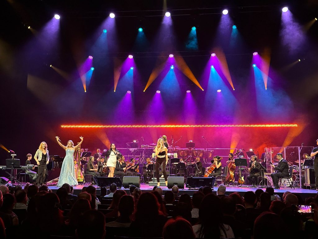 Nostalgia Takes Center Stage: A Heartfelt Tribute to Olivia Newton-John at Sands Theatre, Marina Bay Sands Nostalgia Takes Center Stage: A Heartfelt Tribute to Olivia Newton-John at Sands Theatre, Marina Bay Sands - Alvinology