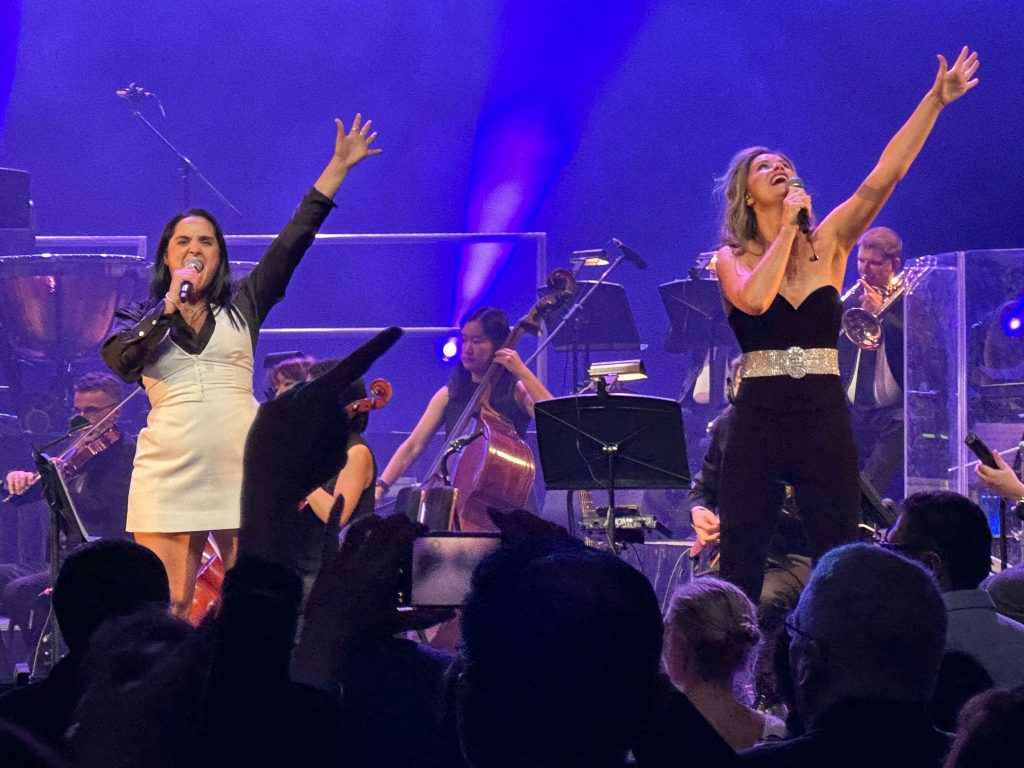 Nostalgia Takes Center Stage: A Heartfelt Tribute to Olivia Newton-John at Sands Theatre, Marina Bay Sands Nostalgia Takes Center Stage: A Heartfelt Tribute to Olivia Newton-John at Sands Theatre, Marina Bay Sands - Alvinology