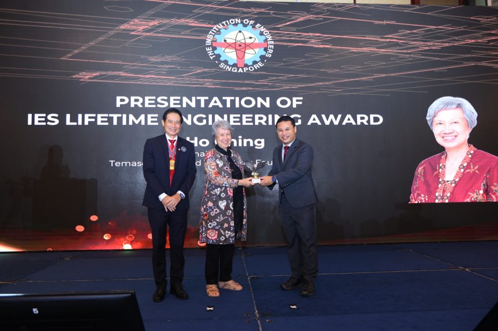 Ho Ching Honoured at IES 58th Annual Dinner as Engineering Leaders Chart New Chapter - Alvinology