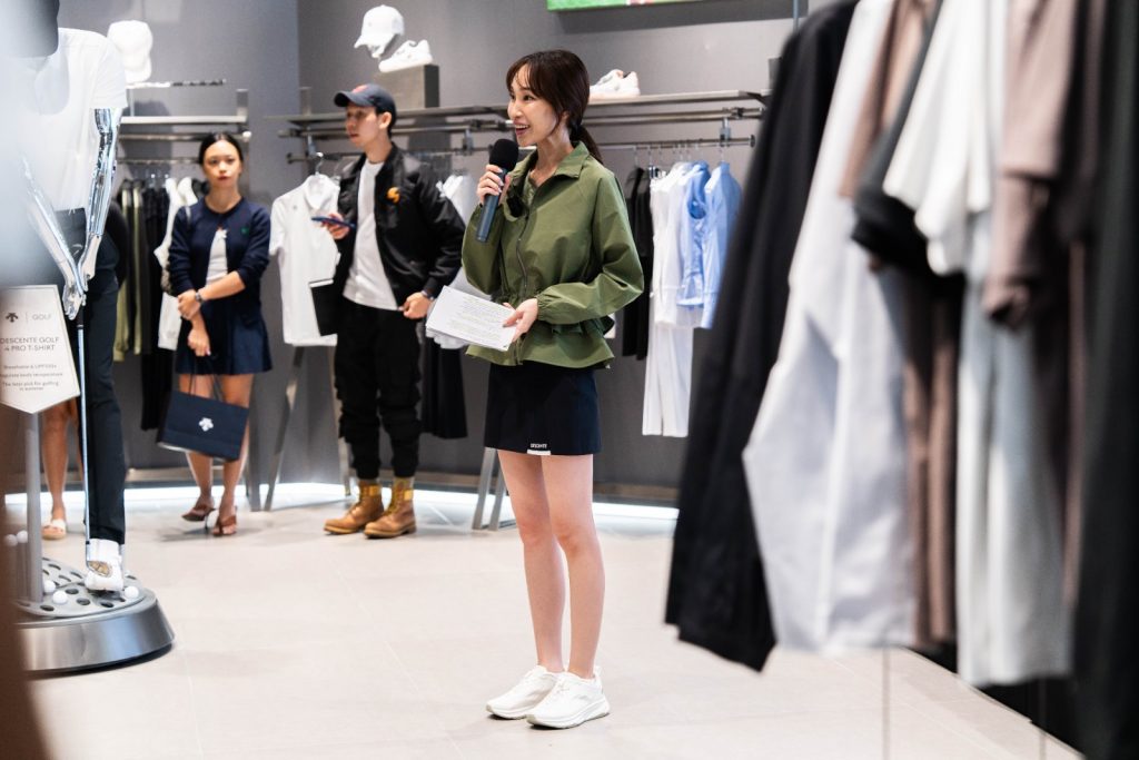 Japanese Sportswear Brand DESCENTE Opens Third Store in Singapore at Raffles City Japanese Sportswear Brand DESCENTE Opens Third Store in Singapore at Raffles City - Alvinology