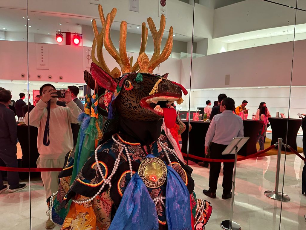 [Review] Epic Mongolian Tale Comes Alive: The Mongol Khan Dazzles at Marina Bay Sands - Alvinology