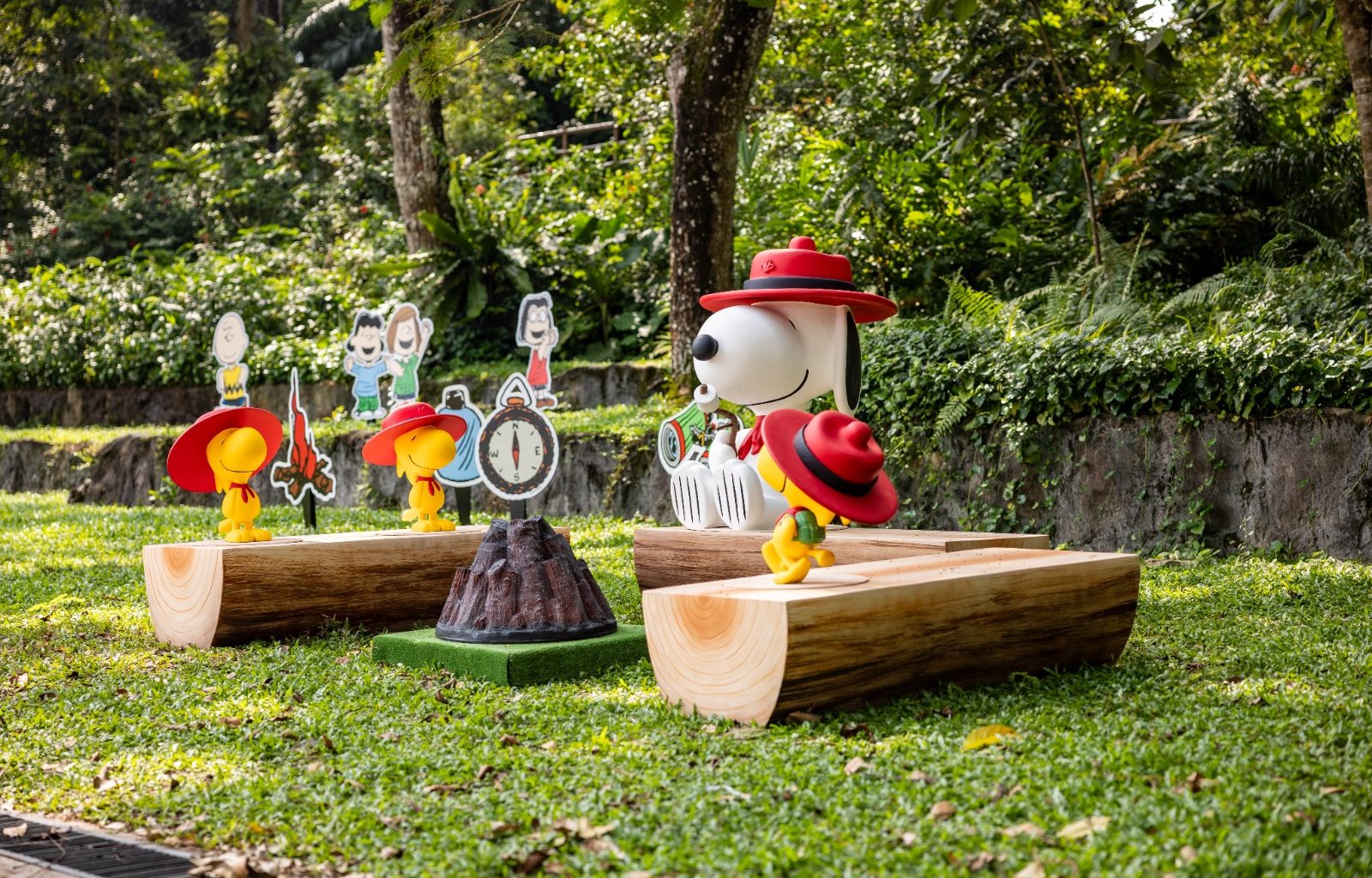 Snoopy and Friends Bring Festive Cheer to Mandai Wildlife Reserve - Alvinology