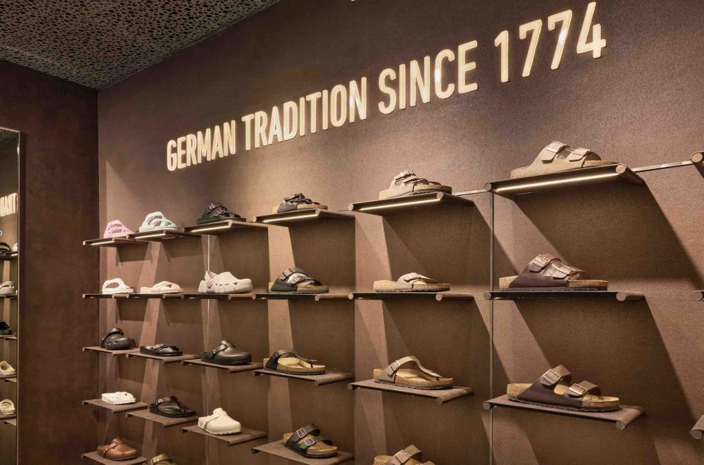 Birkenstock Launches Pop-Up Boutique at ION Orchard, Singapore Birkenstock Launches Pop-Up Boutique at ION Orchard, Singapore - Alvinology