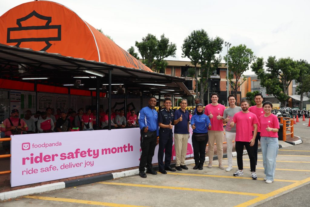 foodpanda Singapore Launches First-Ever Rider Safety Month in Collaboration with Traffic Police foodpanda Singapore Launches First-Ever Rider Safety Month in Collaboration with Traffic Police - Alvinology