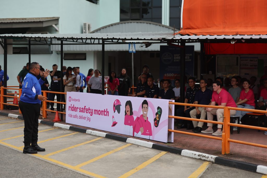 foodpanda Singapore Launches First-Ever Rider Safety Month in Collaboration with Traffic Police foodpanda Singapore Launches First-Ever Rider Safety Month in Collaboration with Traffic Police - Alvinology