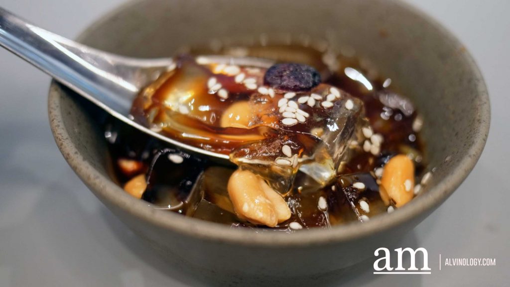 A Taste of Chongqing in Singapore: Uncle Fong Hotpot (方叔叔重慶老火鍋) Brings Fiery Authenticity to Suntec City - Alvinology