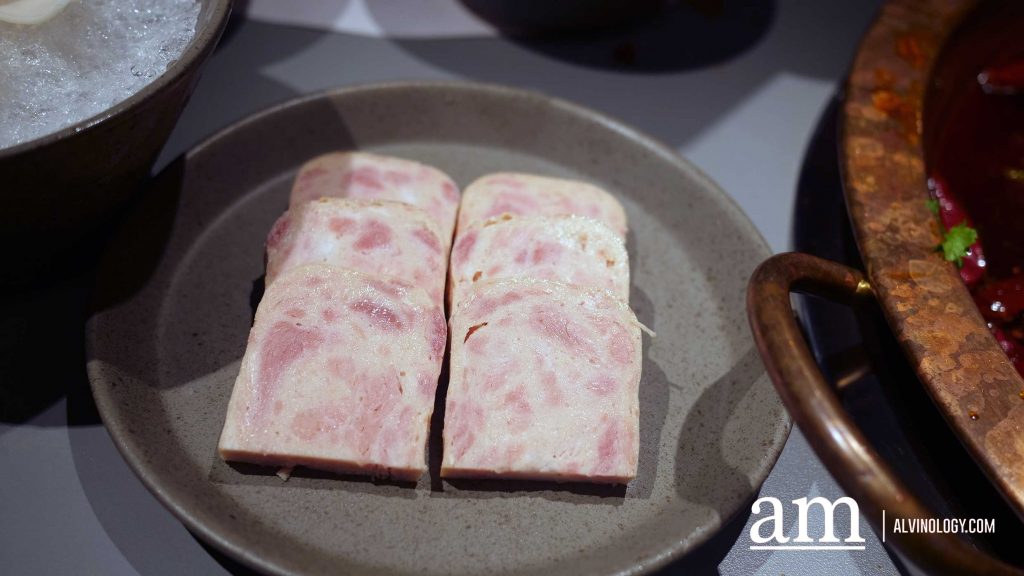 A Taste of Chongqing in Singapore: Uncle Fong Hotpot (方叔叔重慶老火鍋) Brings Fiery Authenticity to Suntec City - Alvinology