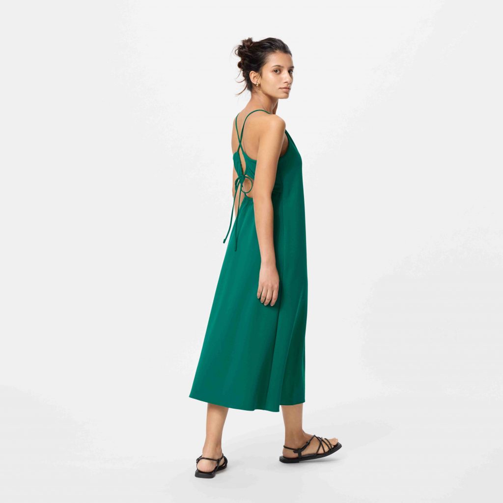 UNIQLO Singapore: Your Ultimate Festive Gift Destination This December - Alvinology