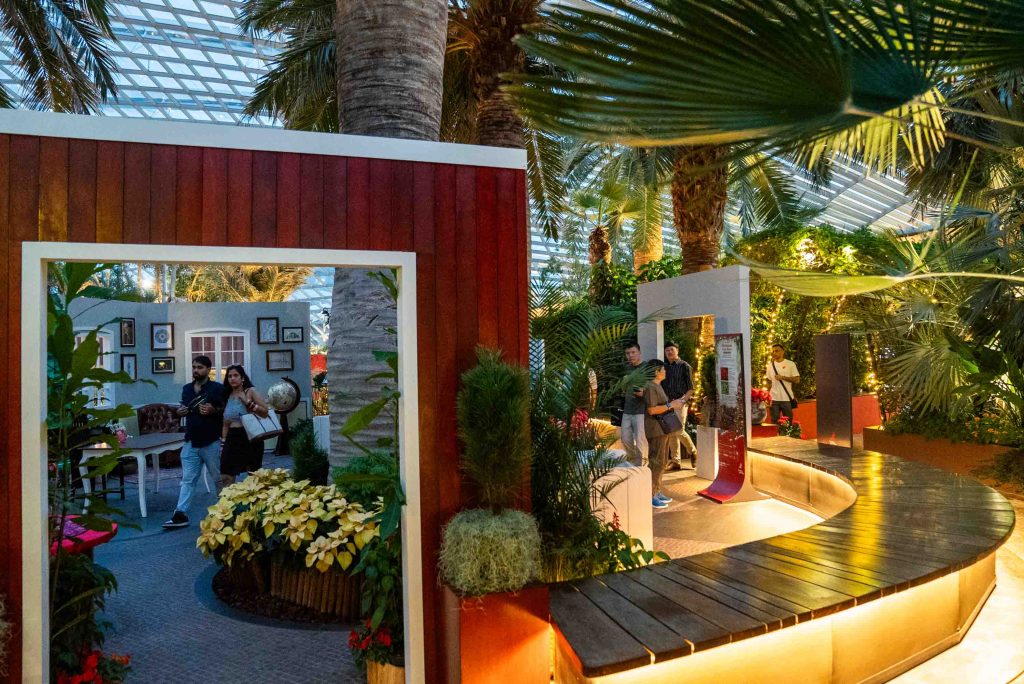 Celebrate the Holidays at Gardens by the Bay: Singapore’s Biggest Christmas Extravaganza - Alvinology