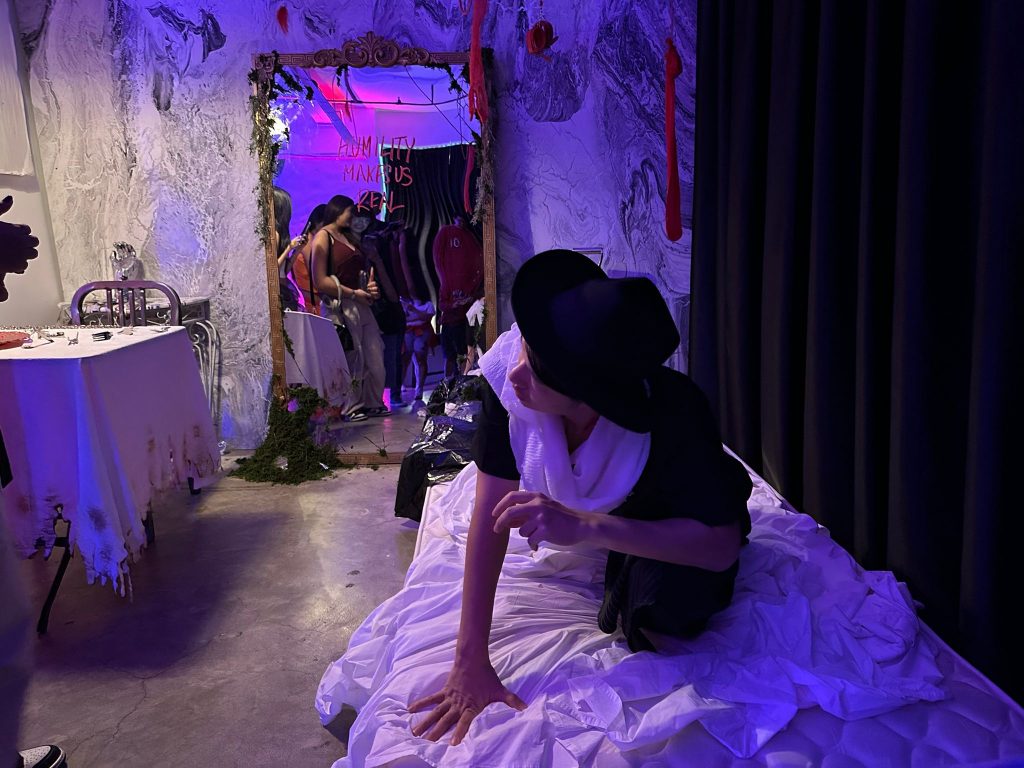 [Review] RED: An Artful Murder – Sight Lines' Third Successful 'Crack the Case' Immersive Theatre Experience - Alvinology