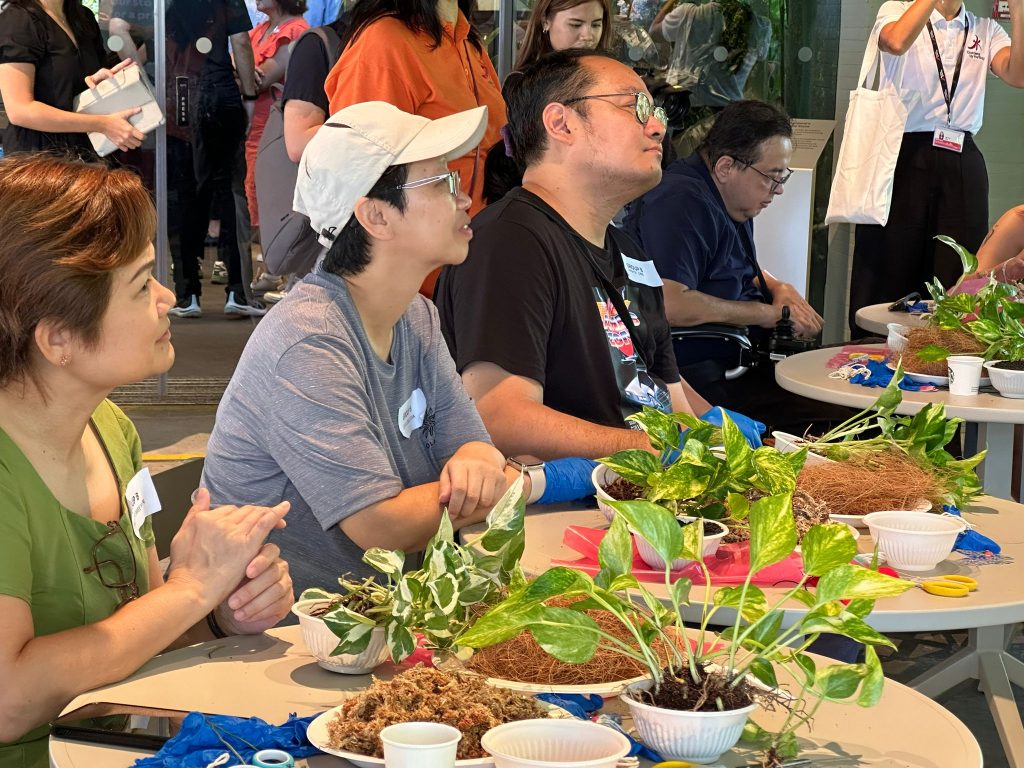 Starbucks Opens First Community Store in Singapore at Gardens by the Bay to Support Mental Wellness Starbucks Opens First Community Store in Singapore at Gardens by the Bay to Support Mental Wellness - Alvinology