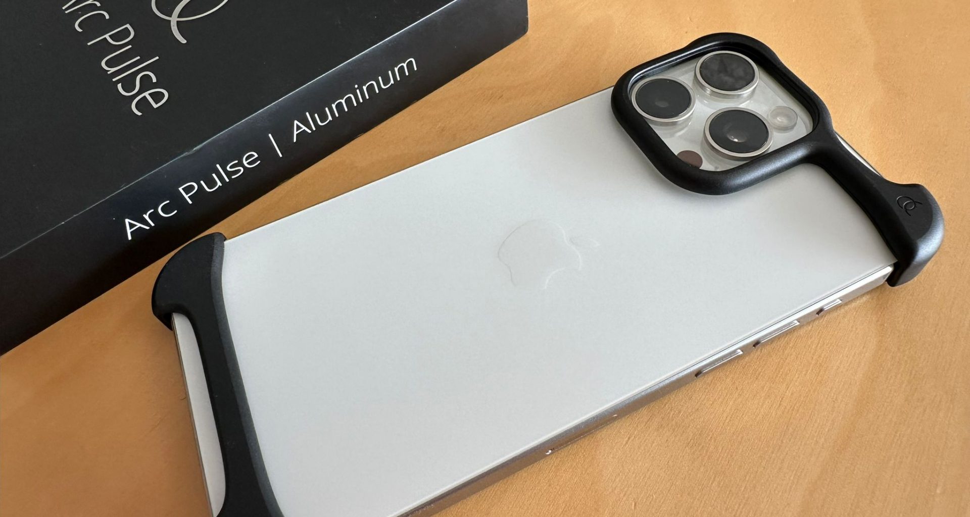 Arc Pulse Phone Case: A Minimalist Marvel and Perfect Christmas Gift for Fashion Forward Friends - Alvinology