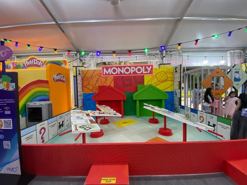 Celebrate Christmas with Hasbro Magic and more at VivoCity from 8 Nov to 31 Dec - Alvinology