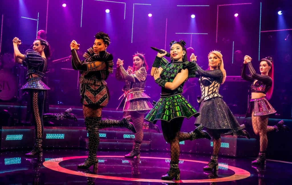 [Review] SIX the Musical: A Spectacle of Tudor History, Pop, and Empowerment for the Woke Generation - Alvinology