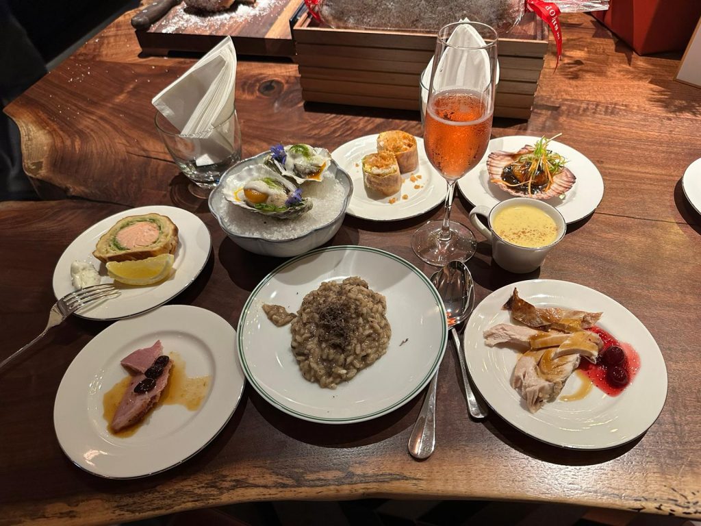 Grand Hyatt Singapore Reopens for First Festive Season After Renovation Grand Hyatt Singapore Reopens for First Festive Season After Renovation - Alvinology