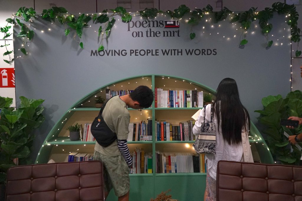 Local Poetry Takes Center Stage on Singapore’s MRT Network from November - Alvinology