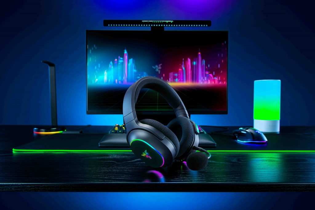 Razer Barracuda X Chroma: Wireless Audio Meets Dazzling RGB Illumination - Alvinology