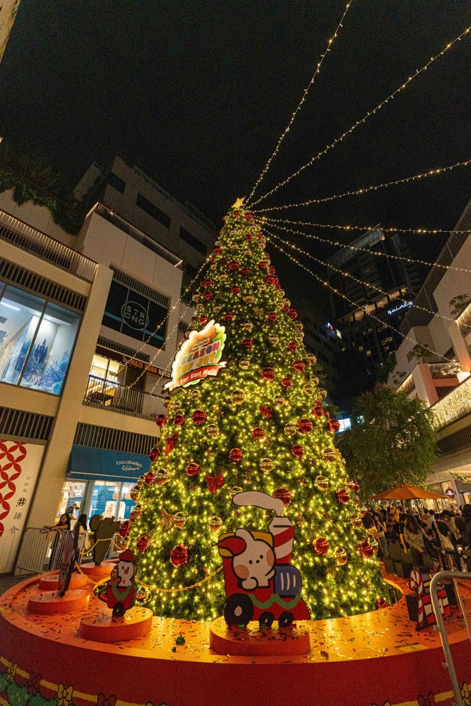 One Holland Village Celebrates First Anniversary with DEAN, LINE FRIENDS, and Festive Cheer - Alvinology