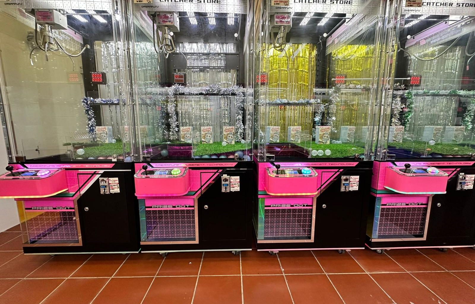LABUBU Claw Machine Arcade Pop-Up Lands at Stars of Kovan - Alvinology