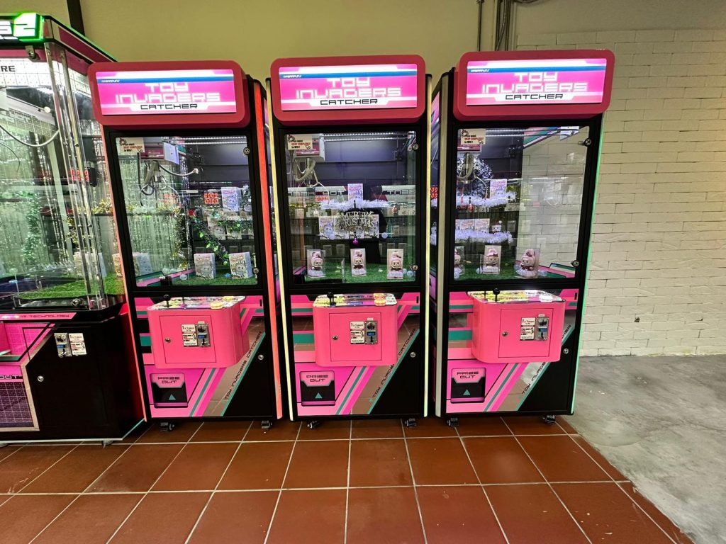 LABUBU Claw Machine Arcade Pop-Up Lands at Stars of Kovan - Alvinology