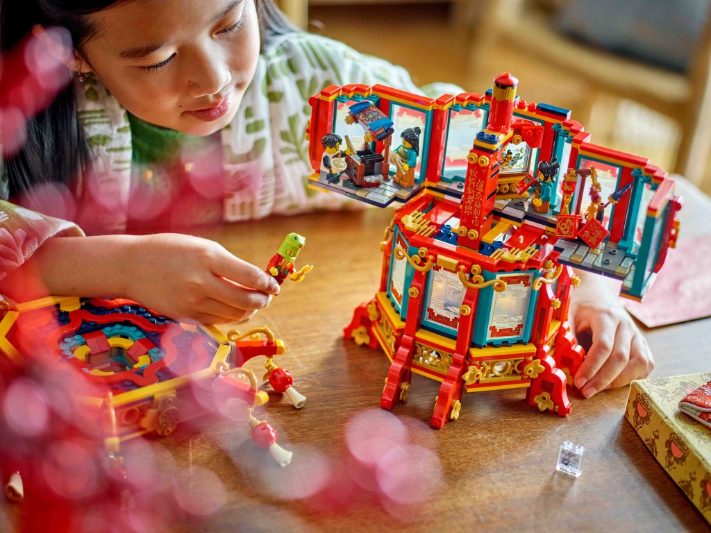 Celebrate the Year of the Snake with LEGO: Playful Possibilities and Festive Fun Await - Alvinology