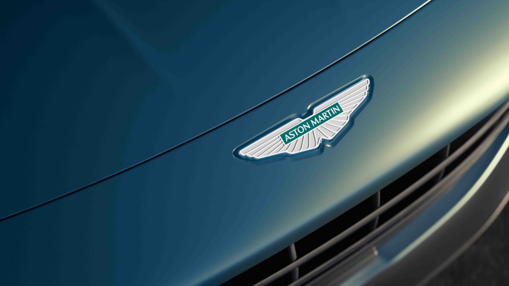Aston Martin Unveils the New Vantage Roadster: Open-Air Thrills Redefined - Alvinology