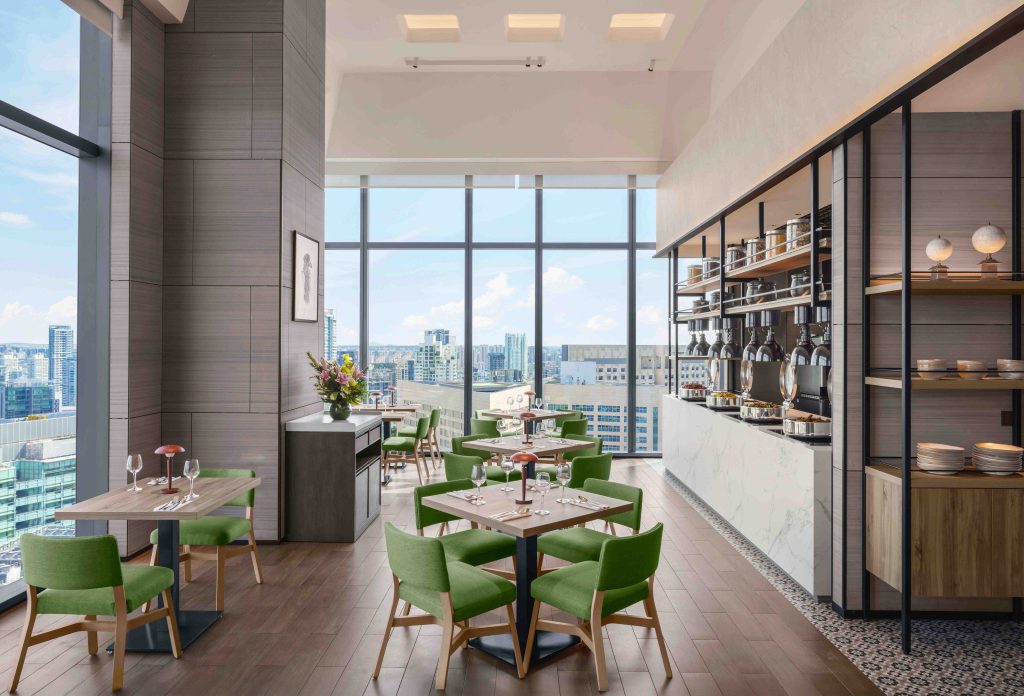 Sky22 at Courtyard by Marriott Singapore Novena Reopens with a Fresh Look and Enhanced Menus - Alvinology