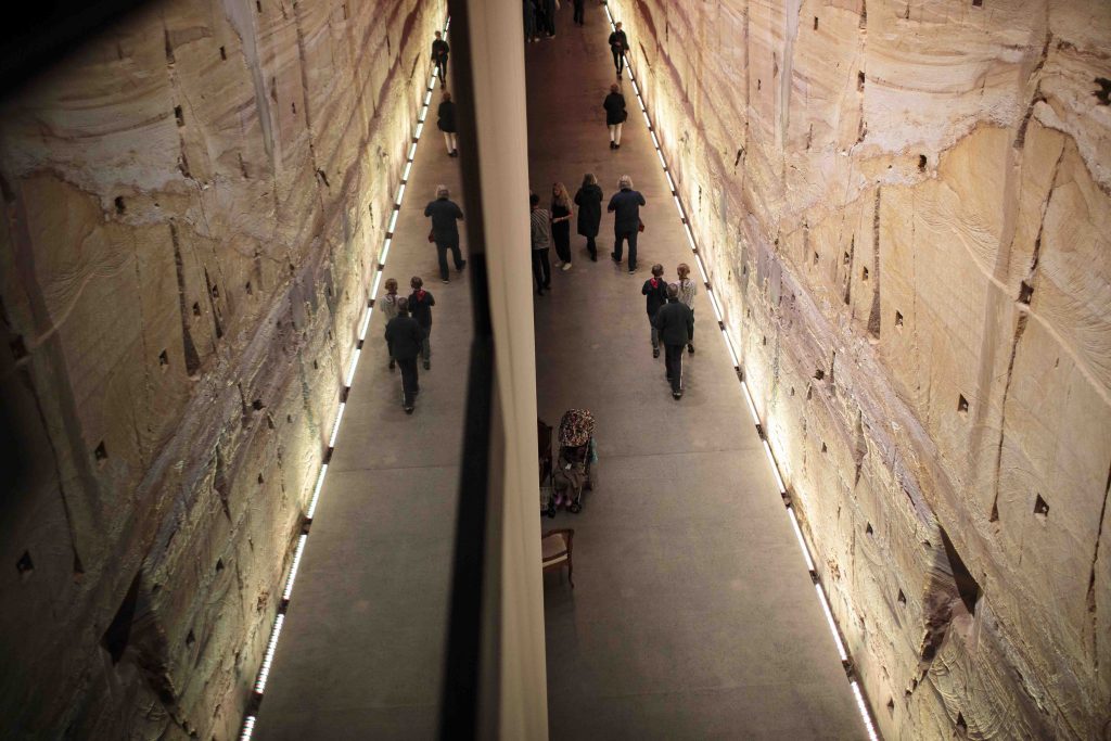No Car? No Problem: Discover Hobart by Foot, Ferry, and Flight - Alvinology